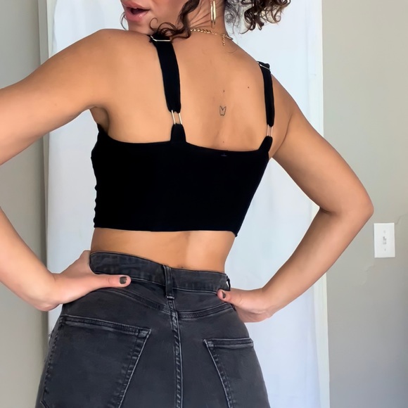 Black Boho Bandeau Style Button Down Open Front Cropped Tank Top - Picture 3 of 4